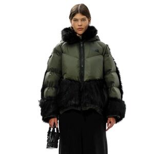 Nike x Sacai Women's Parka 'Sequoia' - Limited Special Edition Collaboration